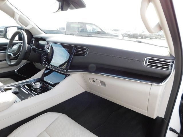 2023 Jeep Wagoneer Base