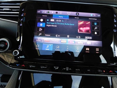 2023 Jeep Wagoneer Base