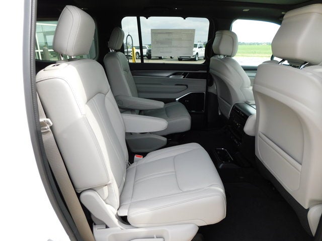 2026 Jeep Grand Wagoneer GRAND WAGONEER LIMITED RESERVE 4X4