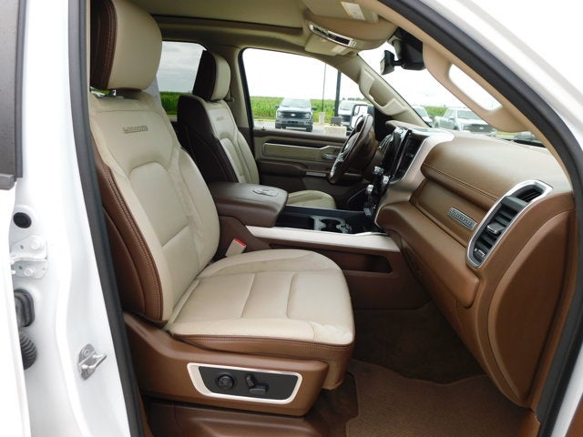 2021 RAM 1500 Laramie Crew Cab 4x4 5'7' Box