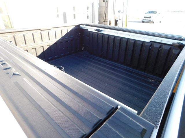 2022 RAM 1500 Laramie Crew Cab 4x4 5'7' Box